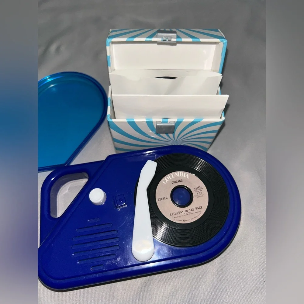 American girl Julie sound/recording Tape Recorder ,Record Player, 3 Records case - Picture 7 of 12